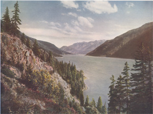 Lake Chelan, A beautiful mountain lake in the Cascades